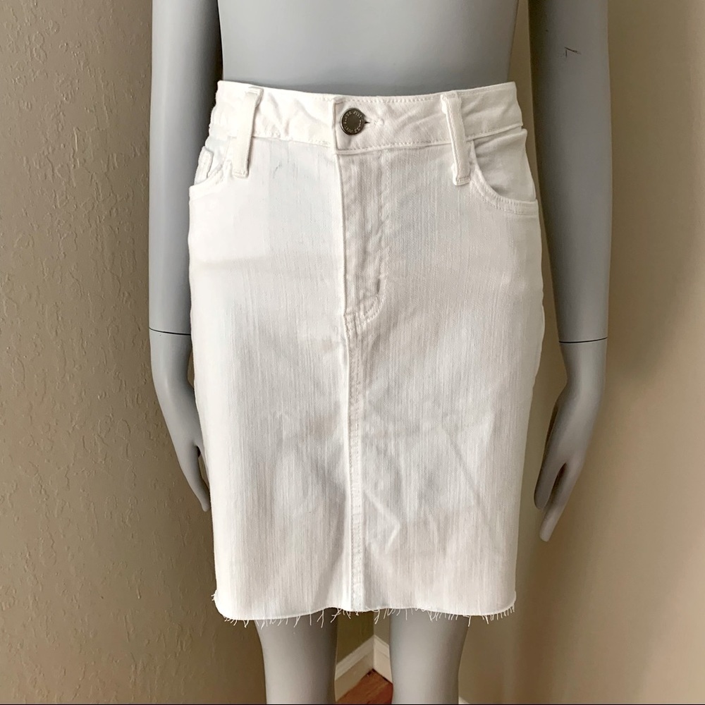JUST BLACK White Denim Stretch Cotton Raw Hem Skirt Style # CD132K Size Small - Picture 4 of 16